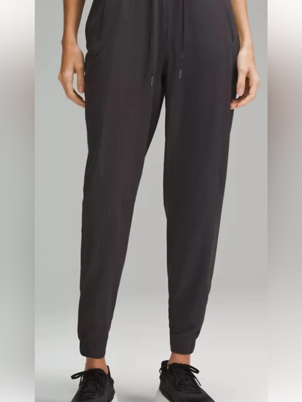 Lululemon Black License To Train High Rise Joggers Pants Size 6